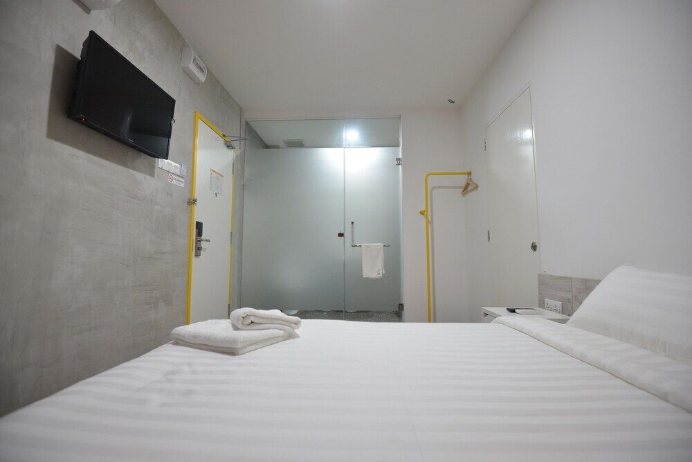 Vrest Hotel
